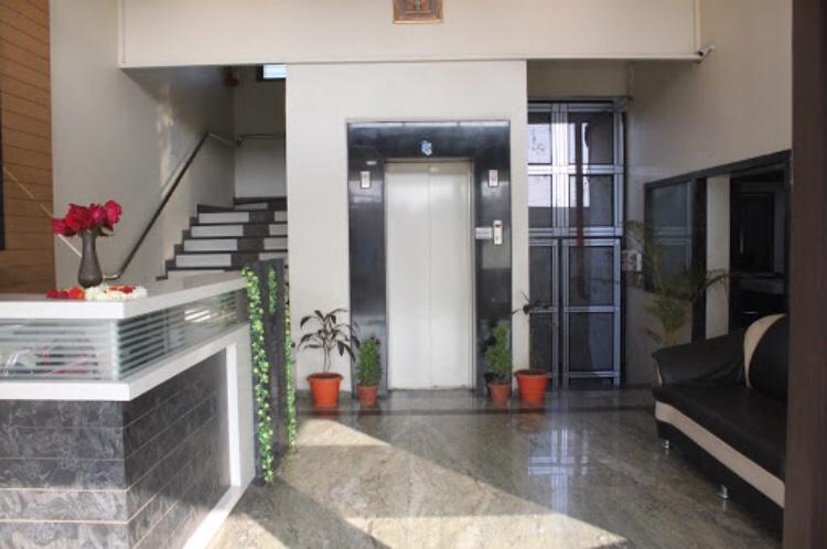 Hotel Vikas Palace Solapur Zewnętrze zdjęcie